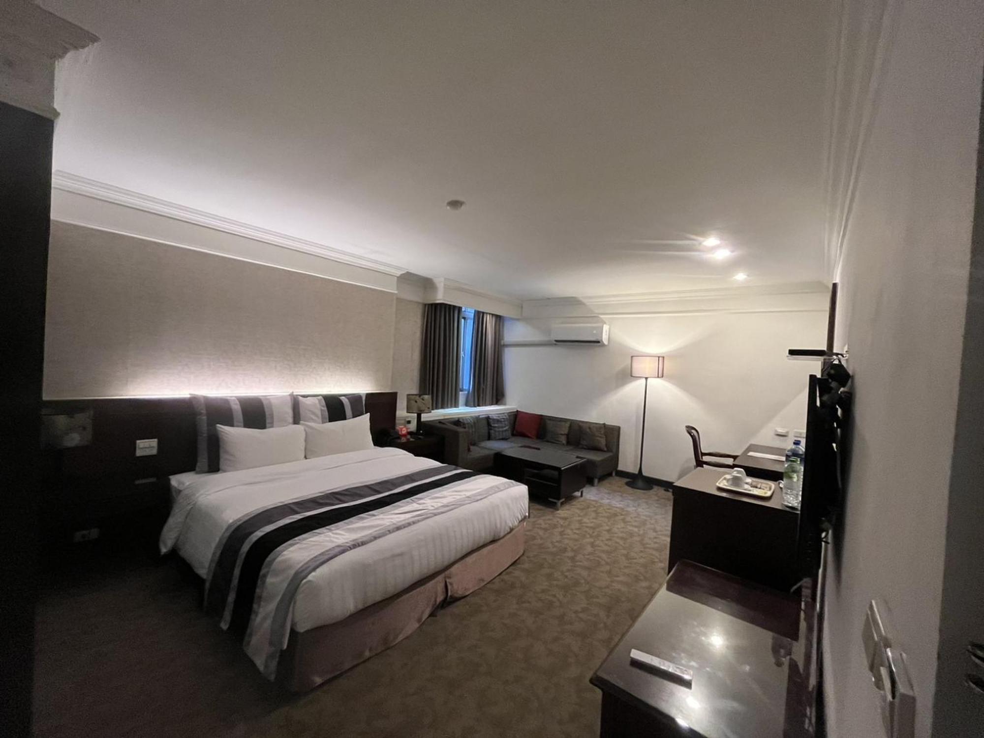 Guide Hotel Kaohsiung Liuhe Room photo